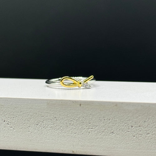 Gold Ribbon Ring
