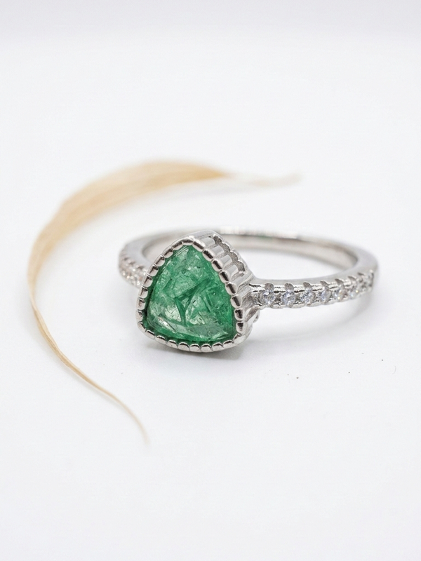 Zayelle Verde Ring | 925 Sterling Silver