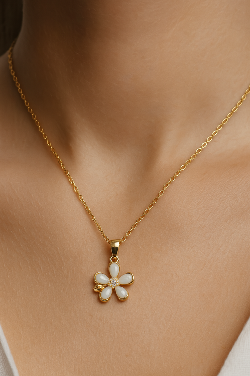 Daisy Blossom Necklace