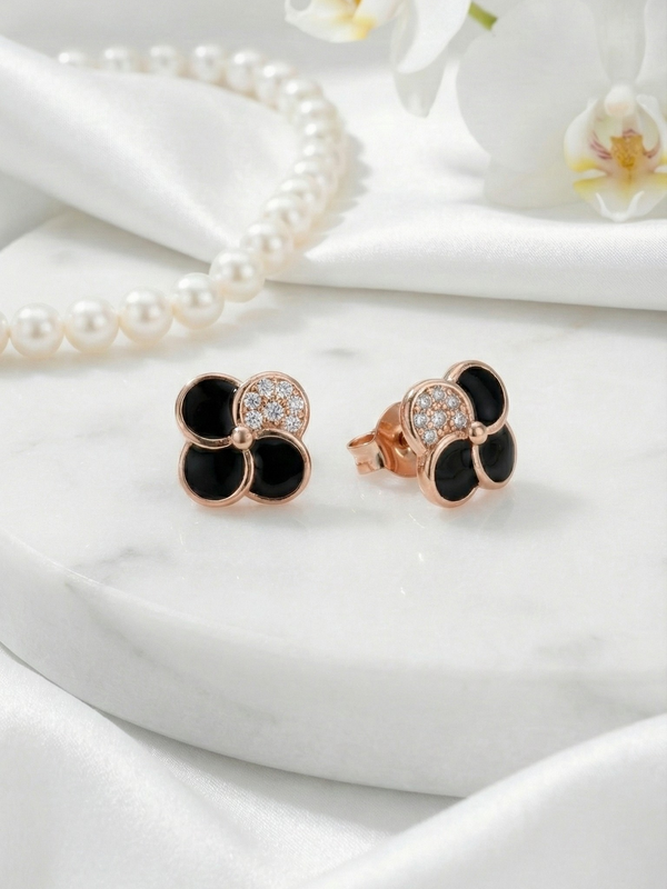 Velours Clover Stud Earrings | 925 Sterling Silver