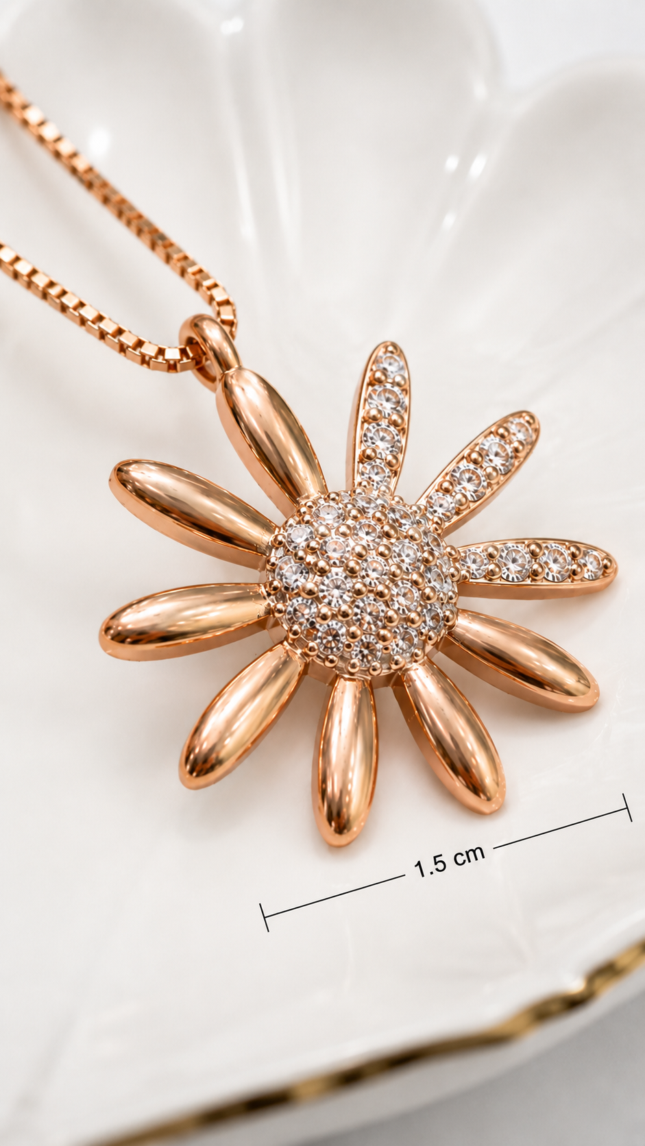 Viora Daisy Necklace | 925 Sterling Silver