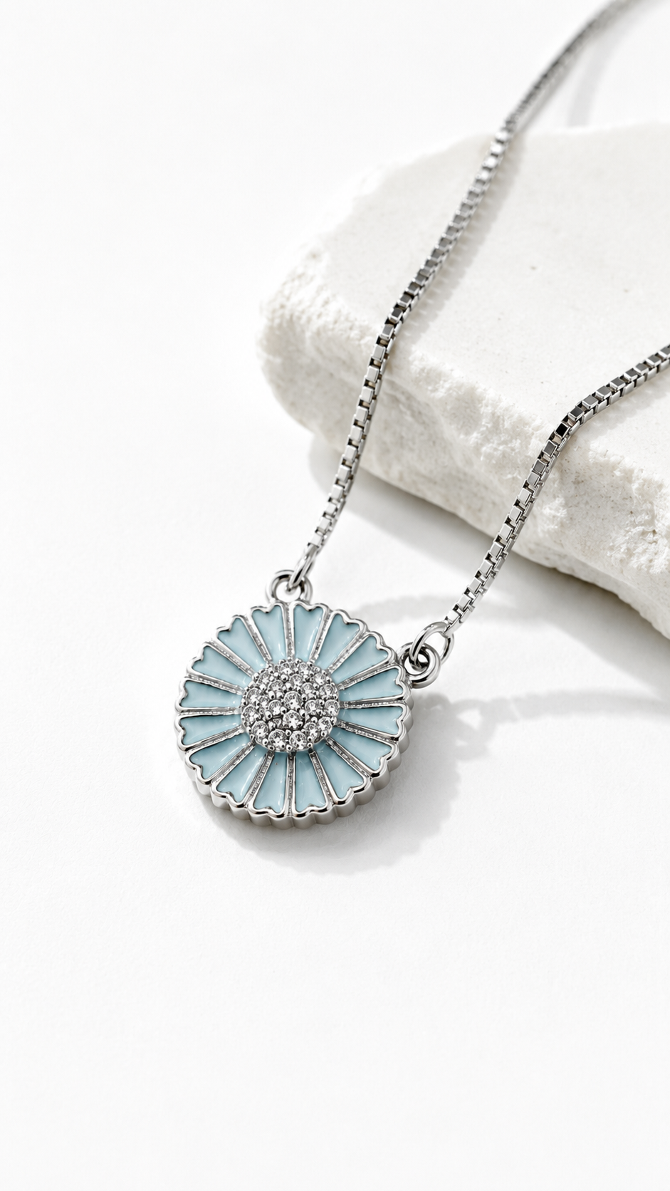 Avelie Daisy Necklace | 925 Sterling Silver