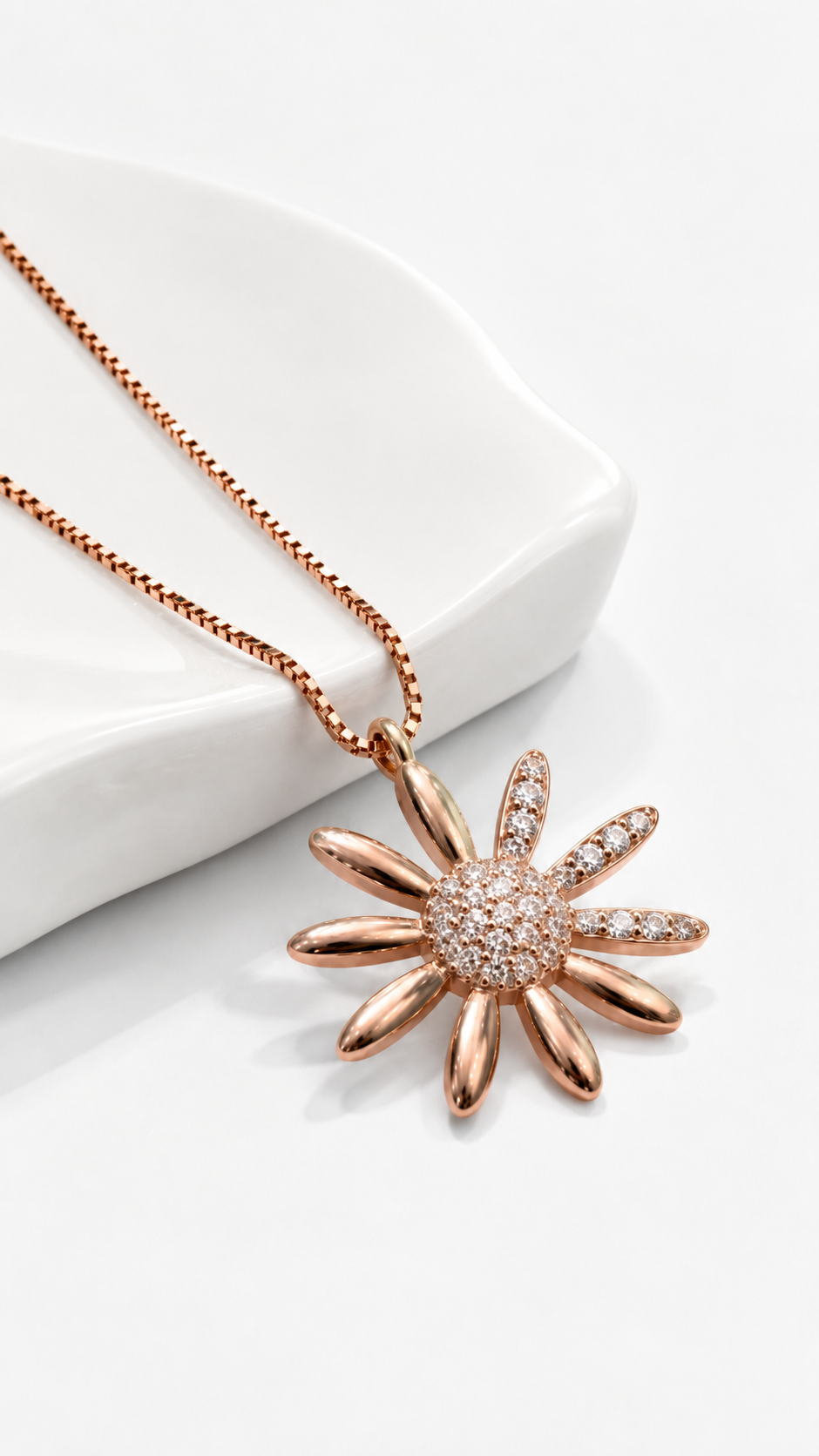 Viora Daisy Necklace | 925 Sterling Silver