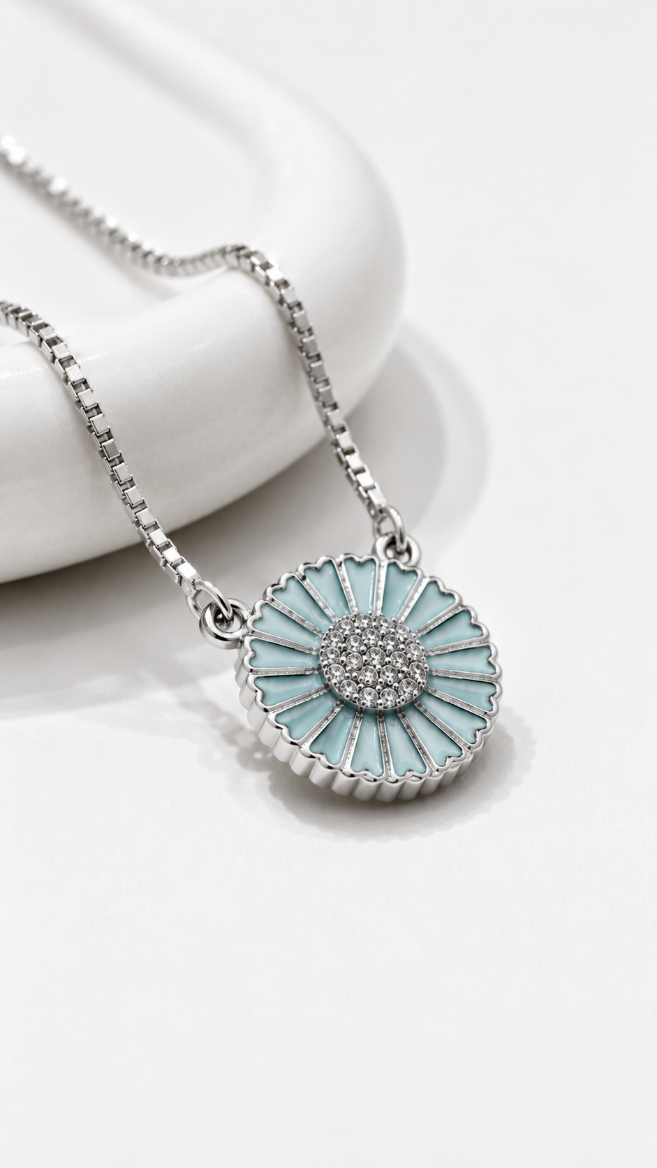 Avelie Daisy Necklace | 925 Sterling Silver