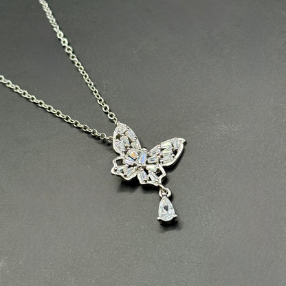 Delicate Buterfly Sparkle Necklace