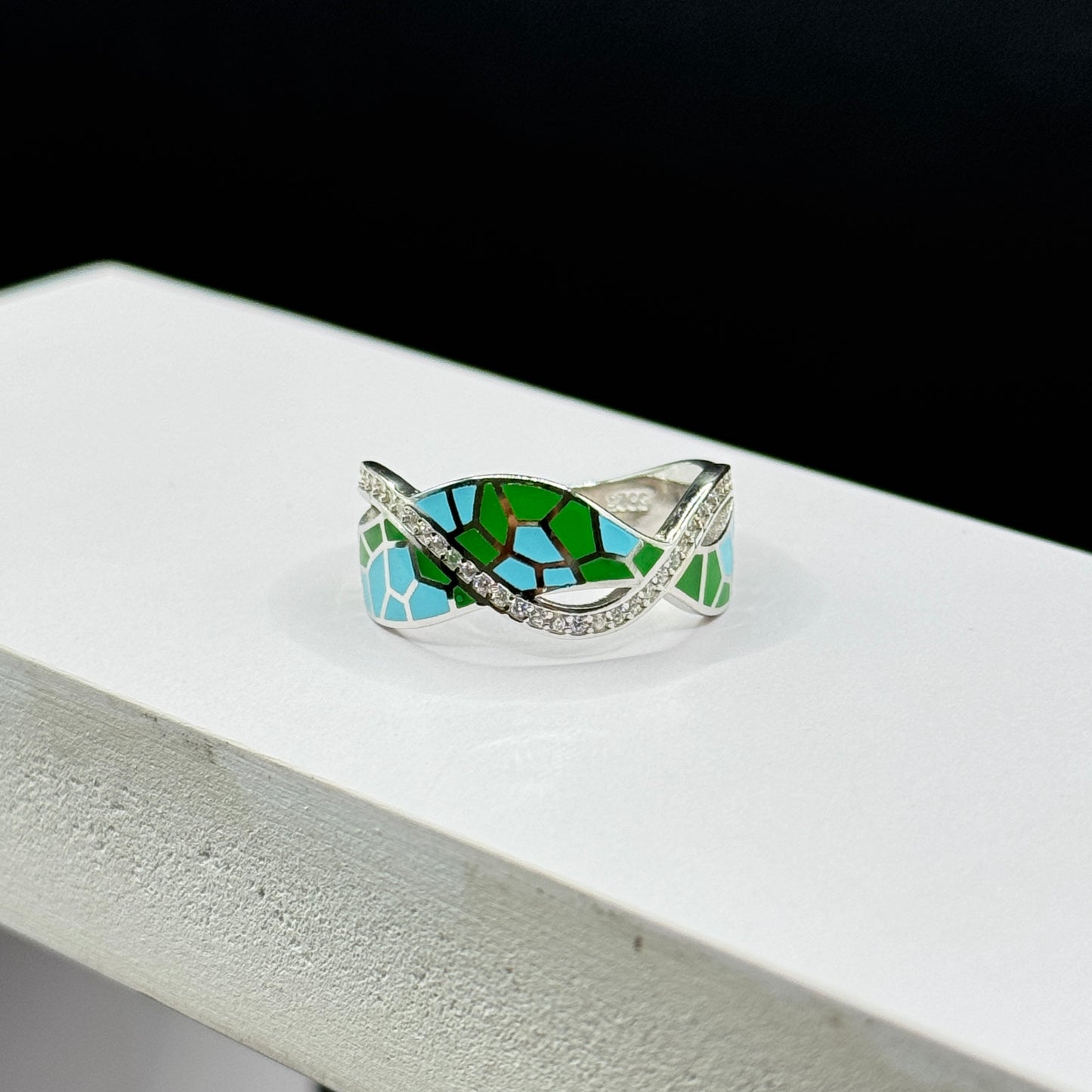 Verdant Twist Ring