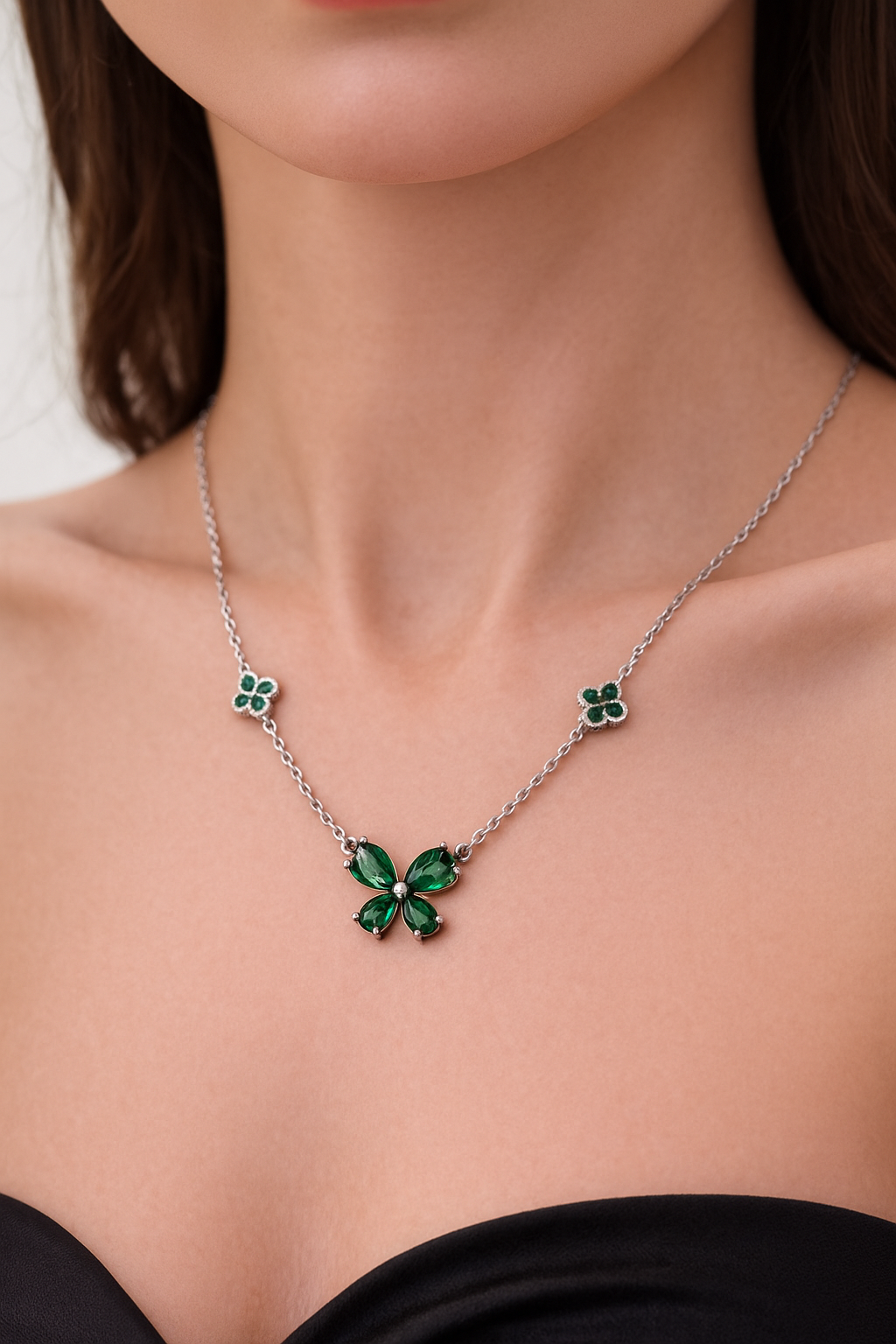 Ivy Wing Solitaire Necklace | 925 Sterling Silver