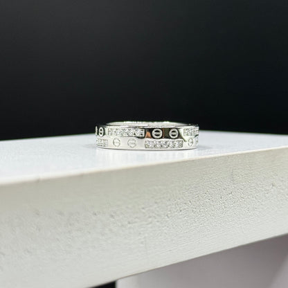 Pave & Motif Ring