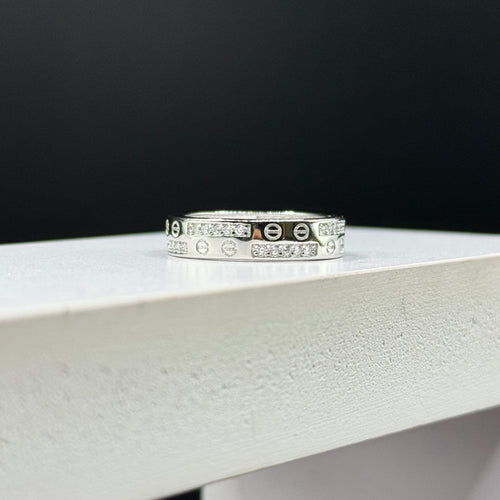 Pave & Motif Ring