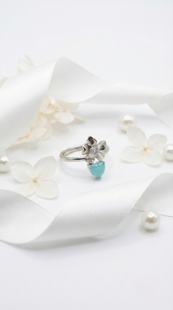 Élora Petal Heart Ring | 925 Sterling Silver