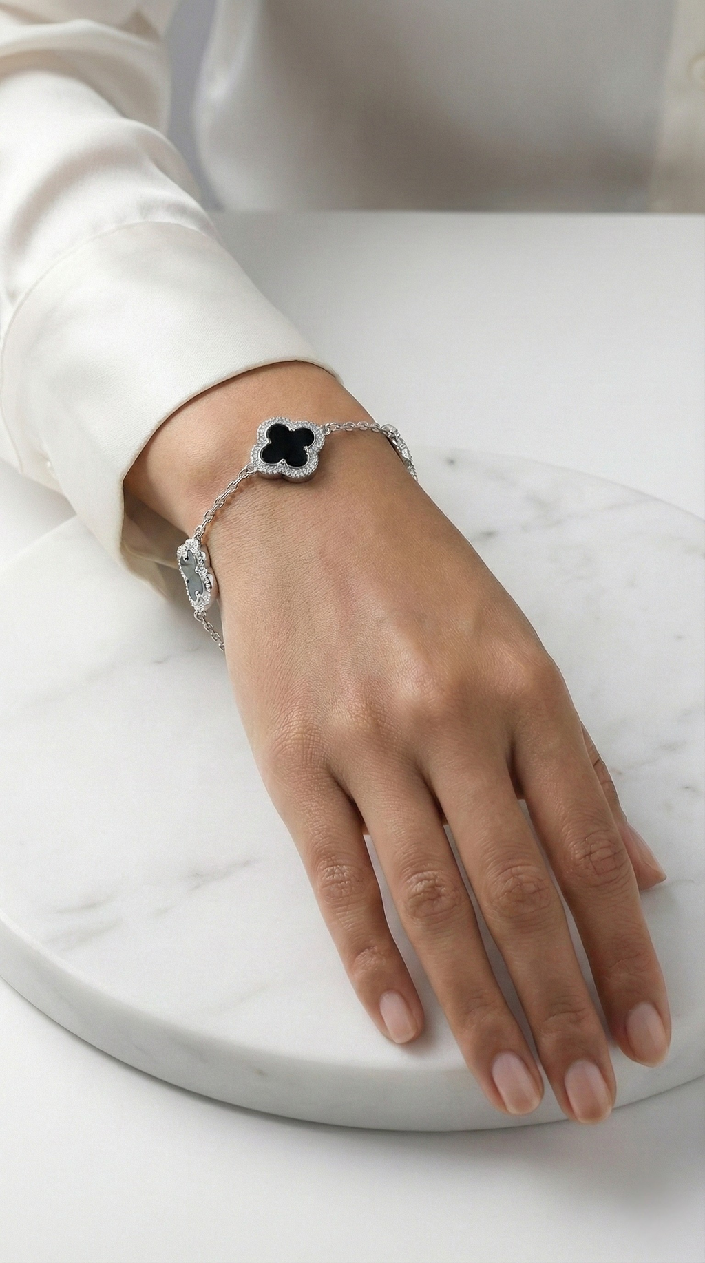 Noir Clover Bracelet | 925 Sterling Silver