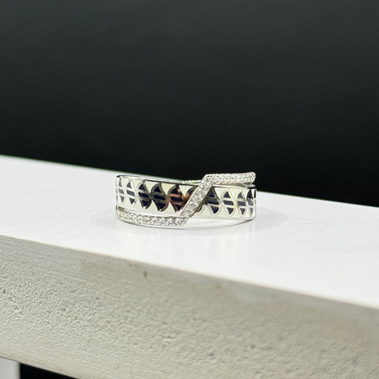 Cosmic Chord Ring