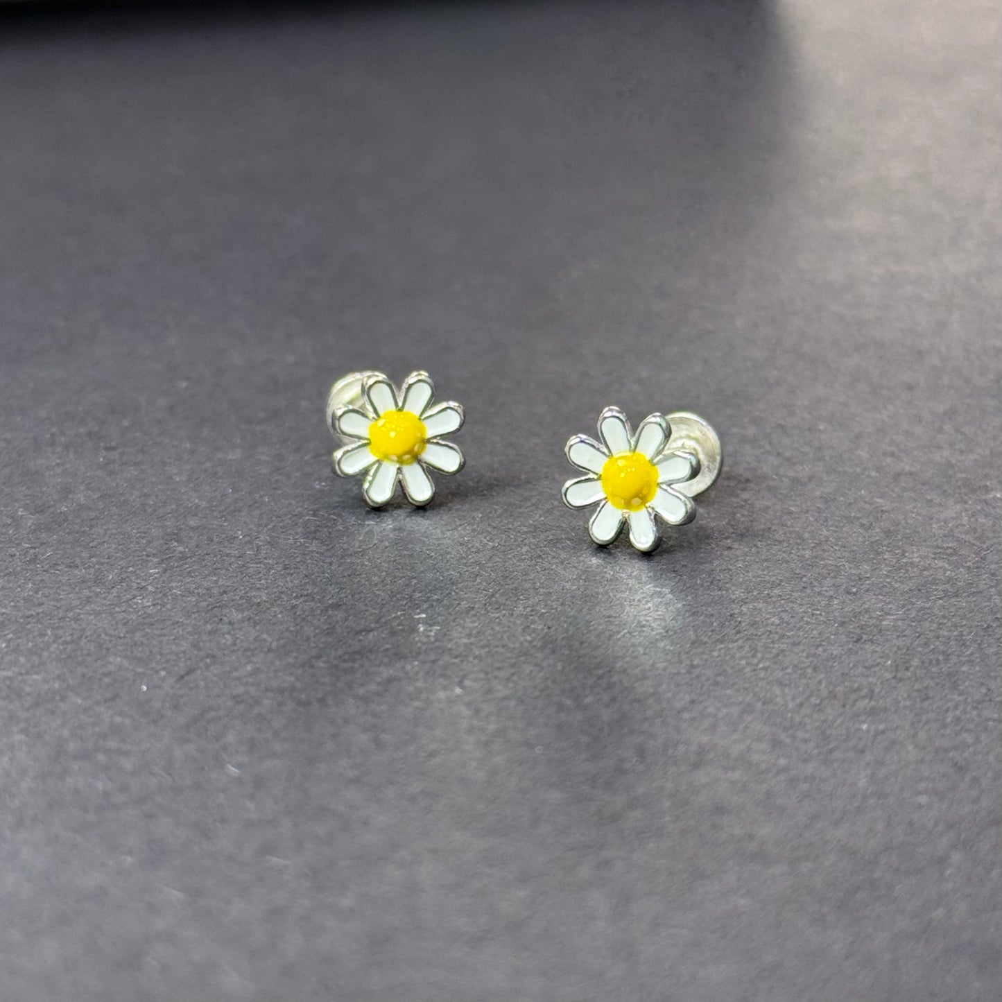 Daisy Dream Studds