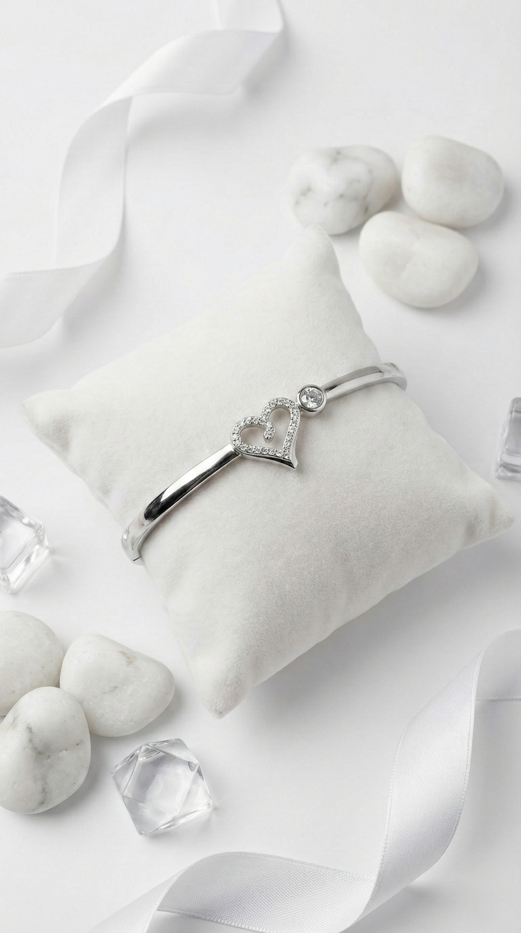 Elise Pavé Heart Cuff | 925 Sterling Silver