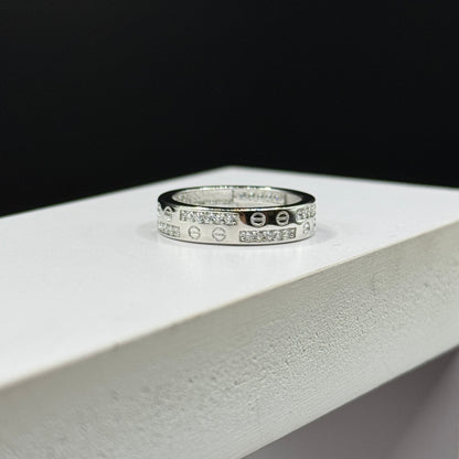 Pave & Motif Ring
