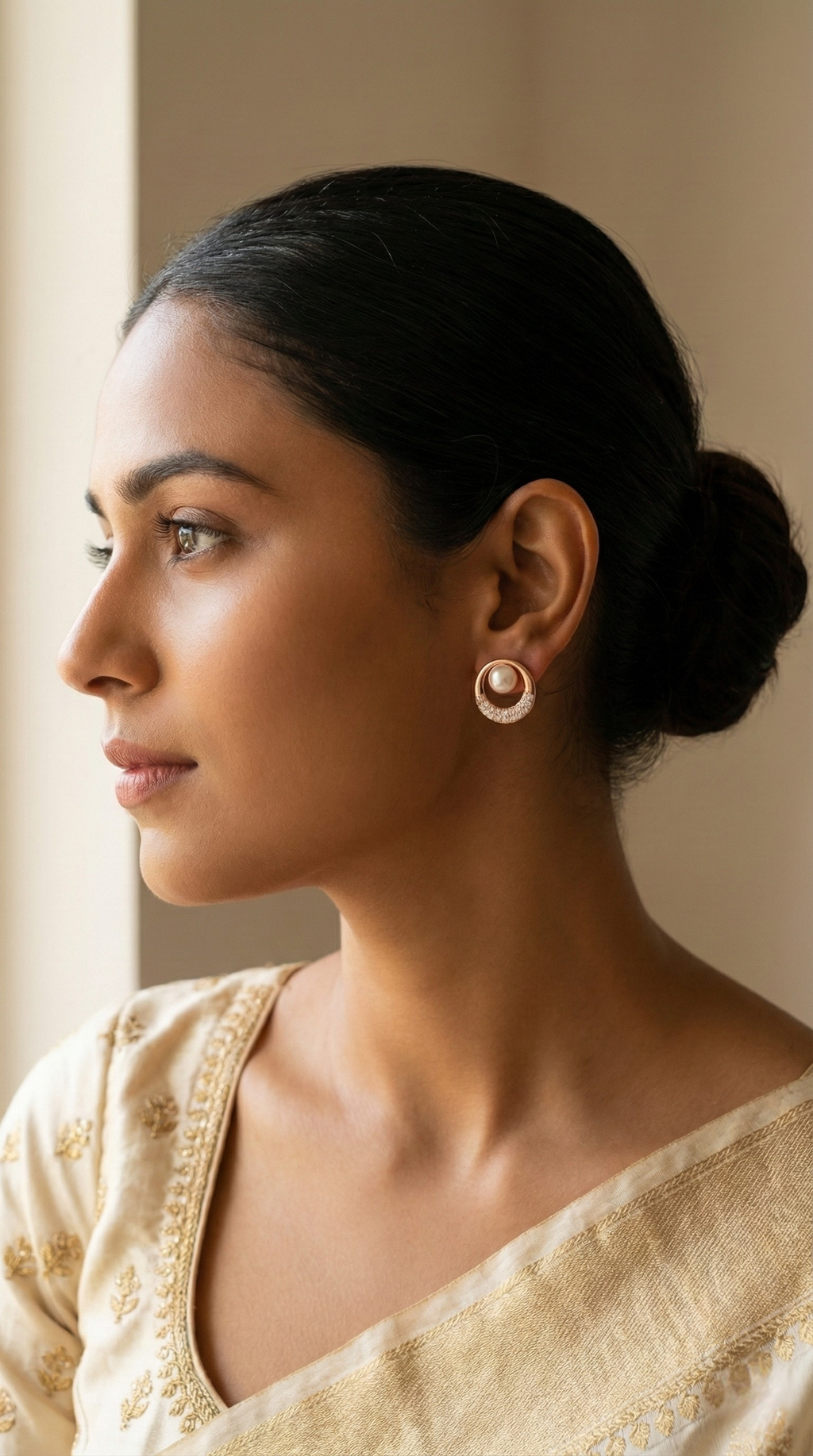 Élan Pearl Stud Earrings | 925 Sterling Silver