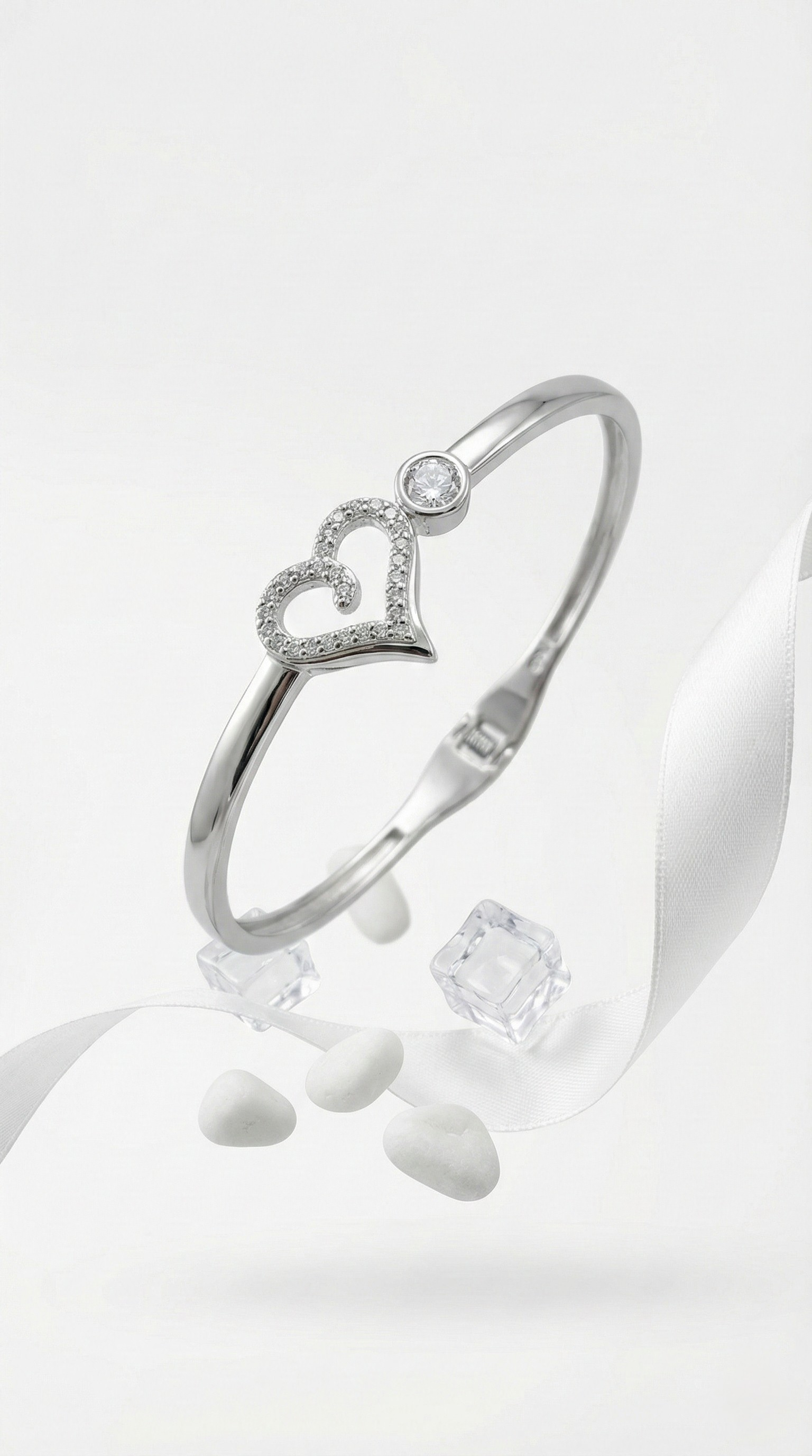 Elise Pavé Heart Cuff | 925 Sterling Silver