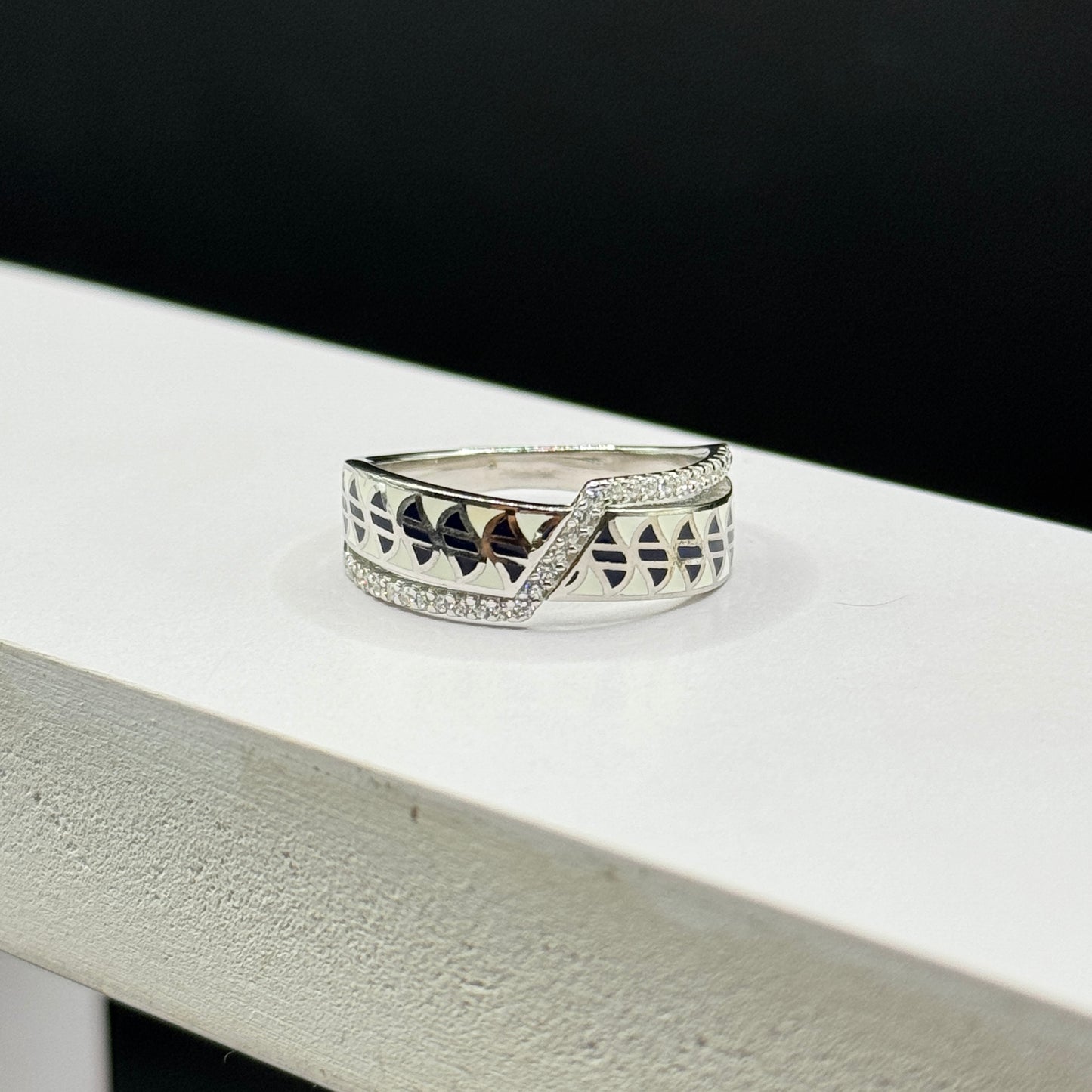 Cosmic Chord Ring