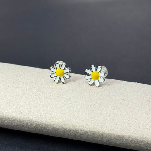 Daisy Dream Studds