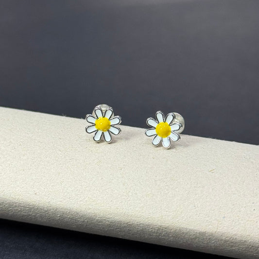 Daisy Dream Studds