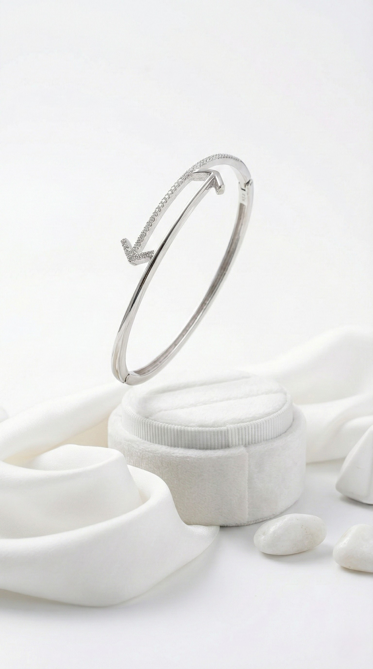 Vector Pavé Kada | 925 Sterling Silver