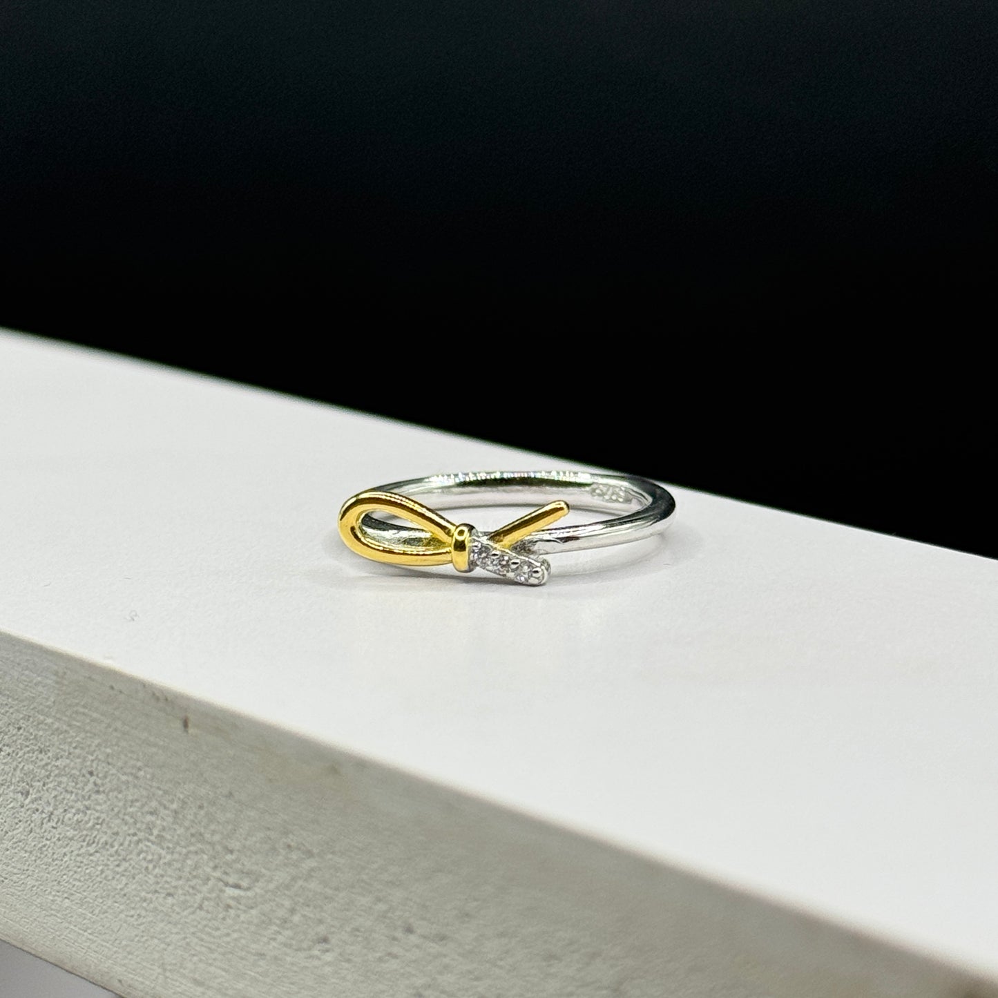 Gold Ribbon Ring