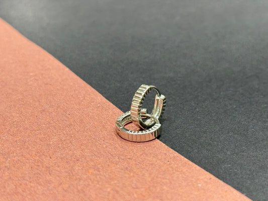 Ribbed Huggie Hoop Earrings