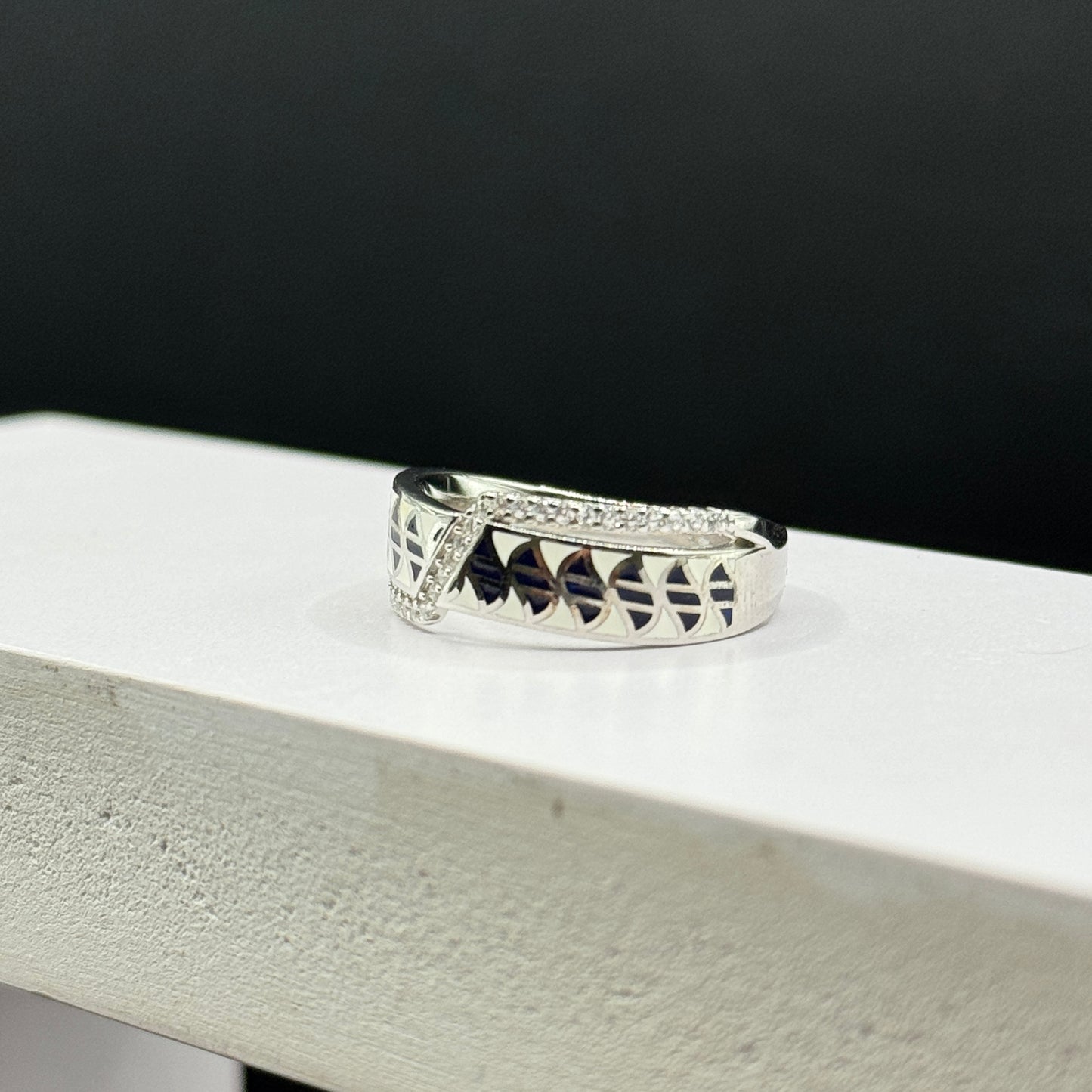 Cosmic Chord Ring