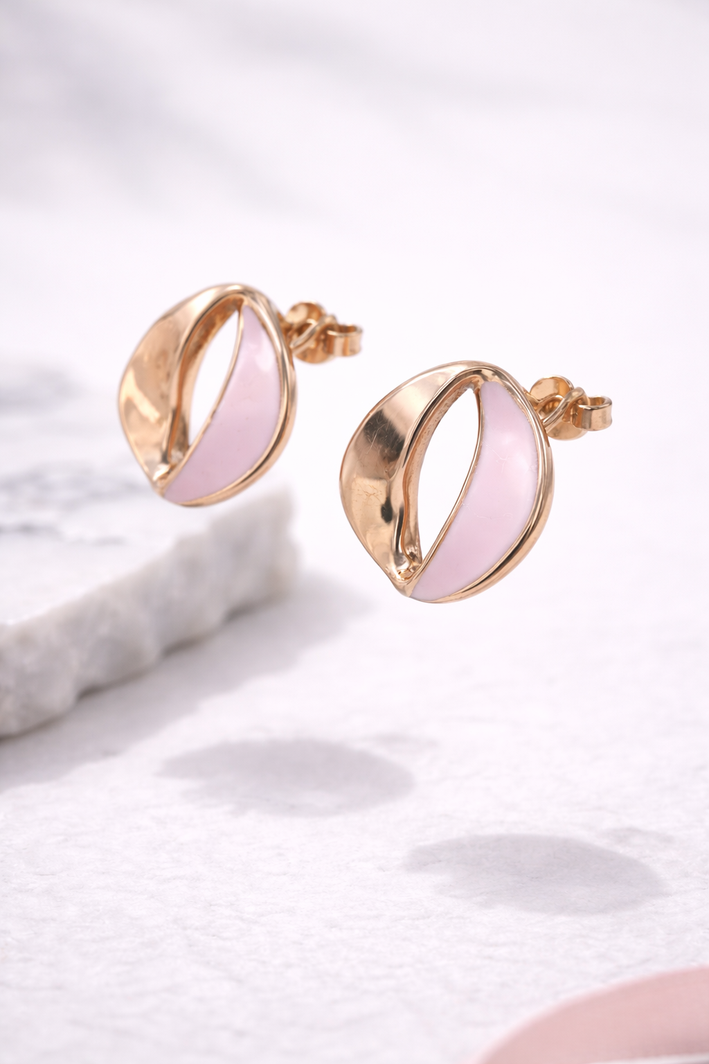 Rosé Curve Embrace Stud Earrings | 925 Sterling Silver
