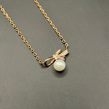 Bow & Pearl Necklace