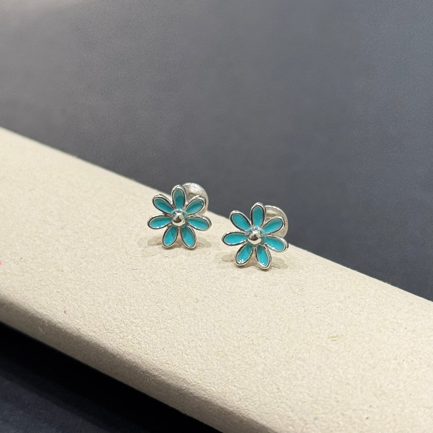 Sky Blossom Studds