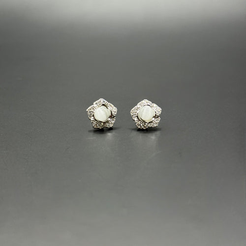 Petal Burst Studs Earrings
