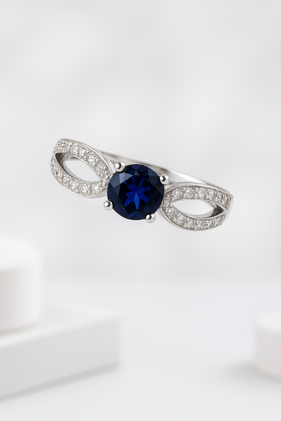 Velora Sapphire Curve Ring | 925 Sterling Silver