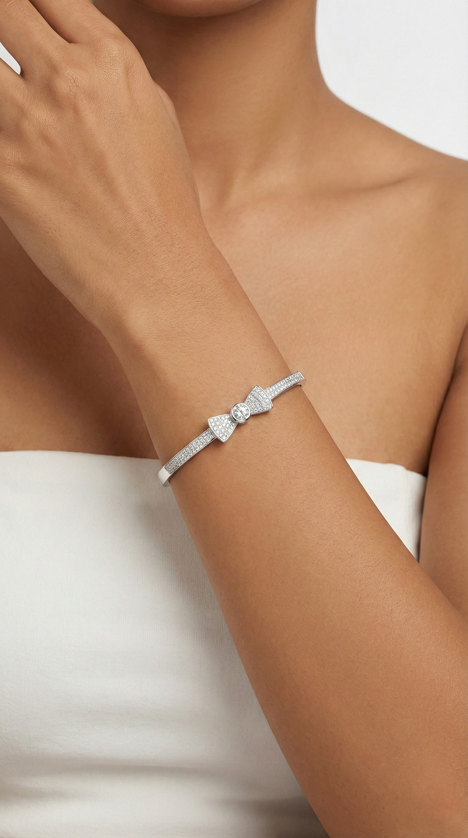 Élise Bow Pavé Kada | 925 Sterling Silver