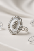 Lumière Laurel Crest | 925 Sterling Silver