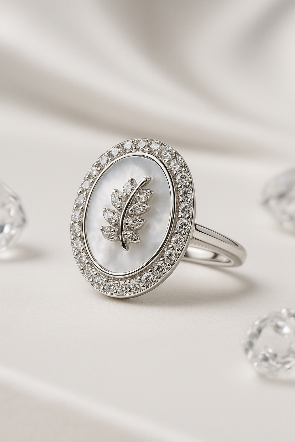 Lumière Laurel Crest - Sterling Silver