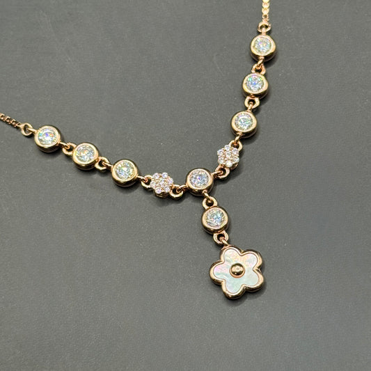 Daisy Dangle Bracelet