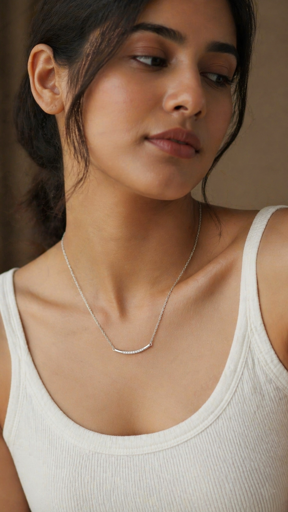 Mira Curve Necklace | 925 Sterling Silver