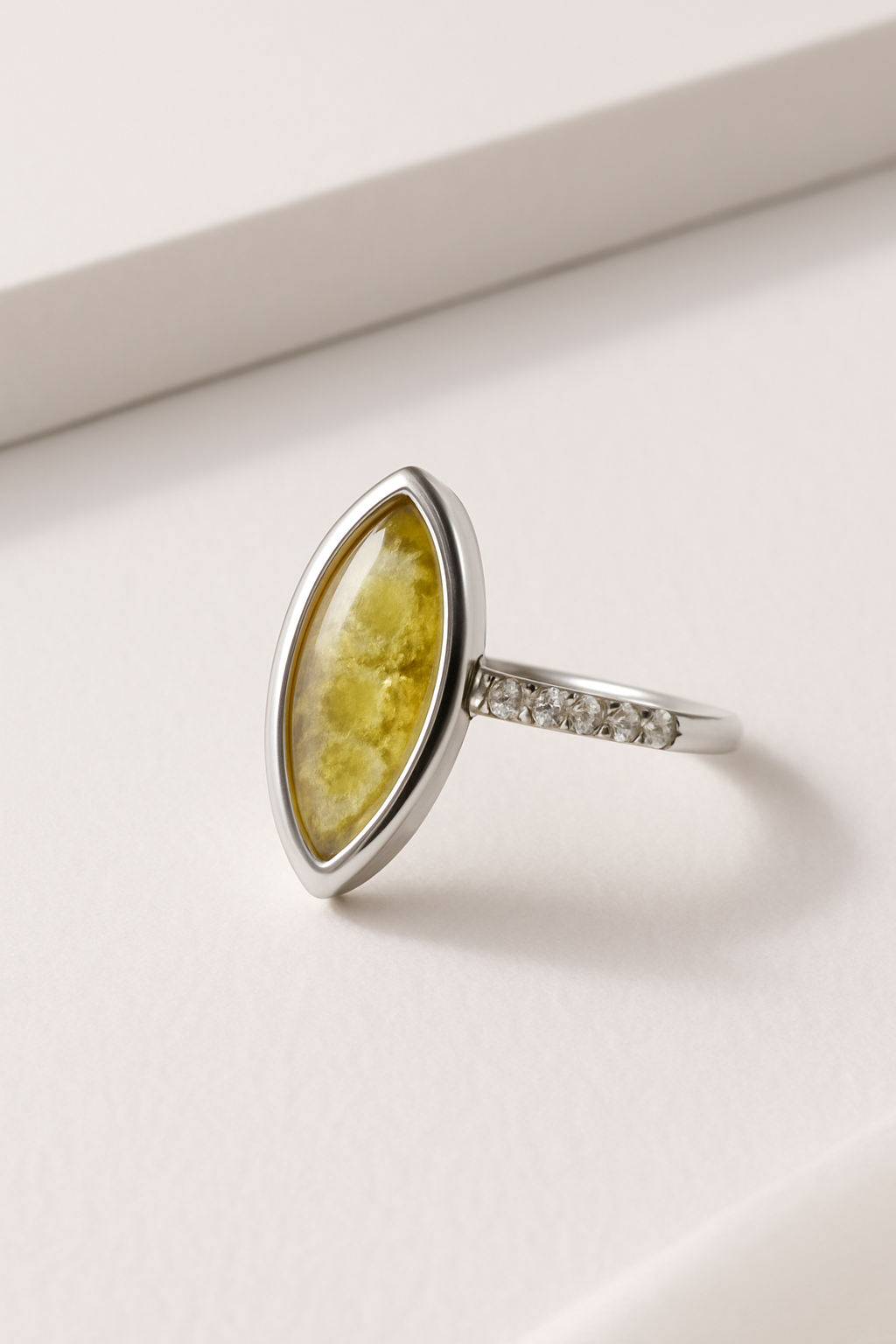 Amber Ray Ring | 925 Sterling Silver